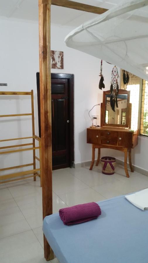 Allens Home Stay Jaffna Exteriör bild
