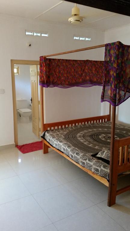 Allens Home Stay Jaffna Exteriör bild