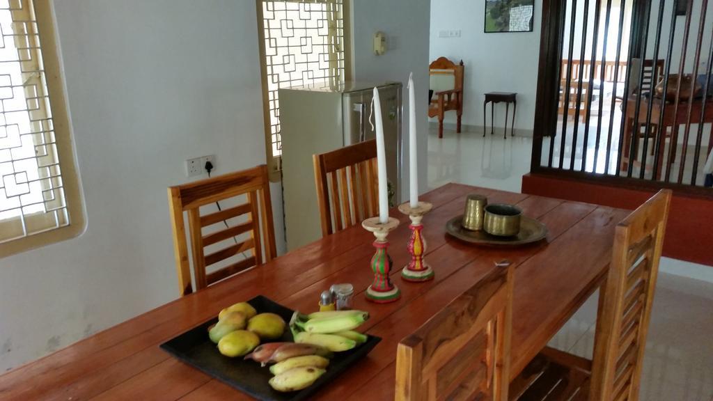 Allens Home Stay Jaffna Exteriör bild