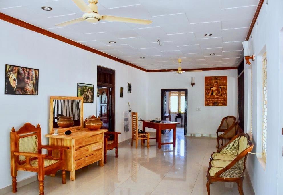 Allens Home Stay Jaffna Exteriör bild